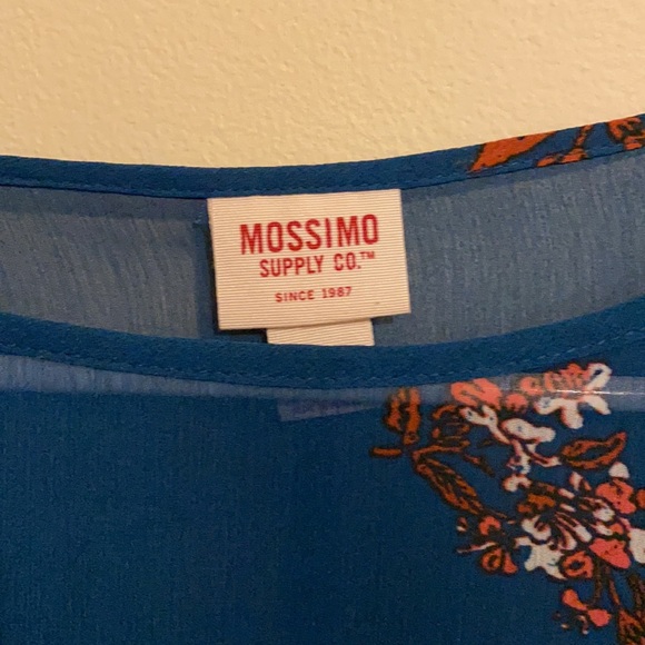 Turquoise top with flower print - Picture 2 of 4